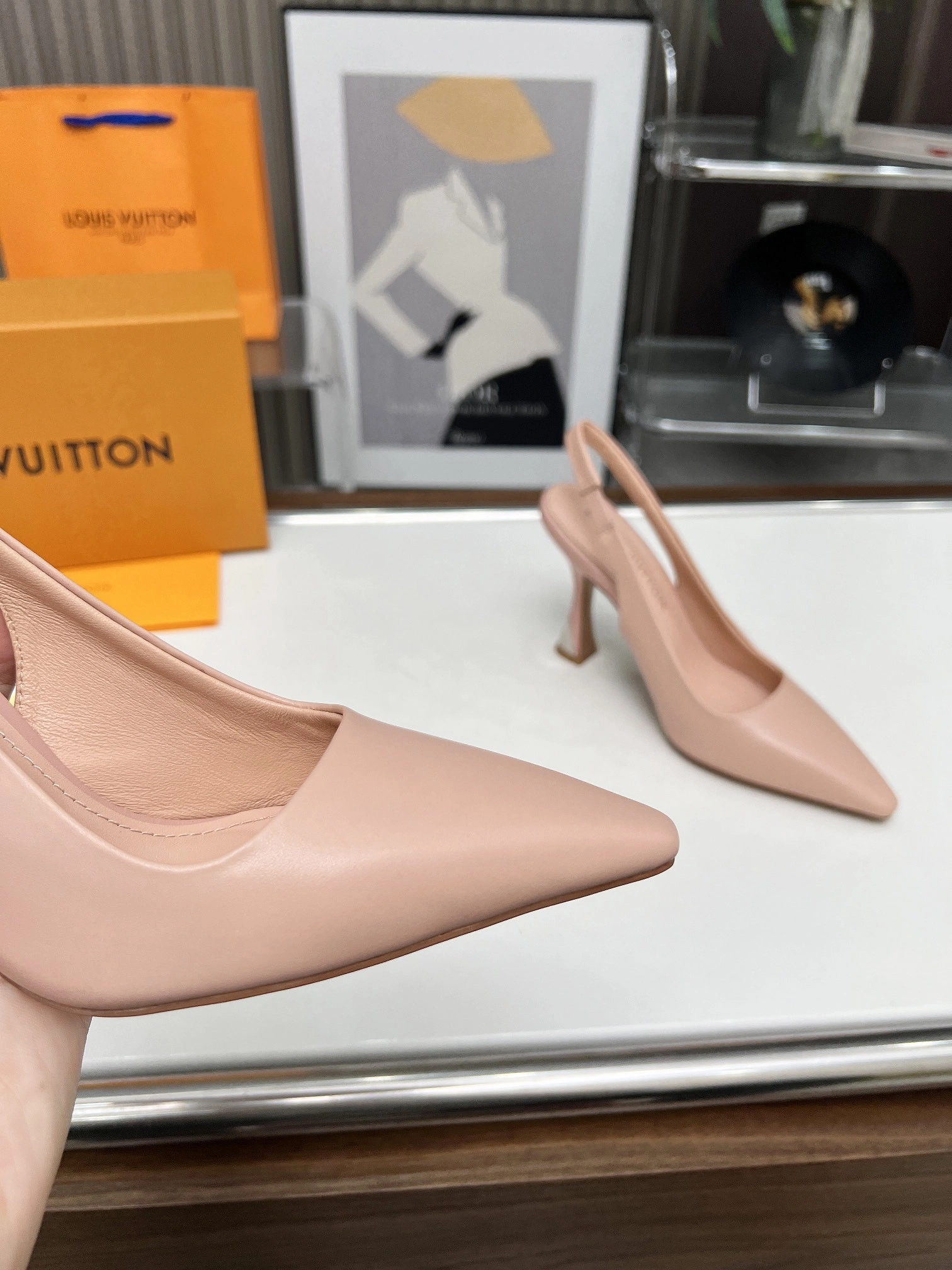 COCO-- 8V 1AB1GQ Calfskin sheepskin Heel height：9.5CM item:E-X158C1801